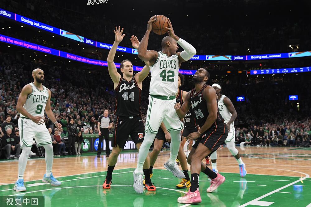 萨内利用对 萨内利用对