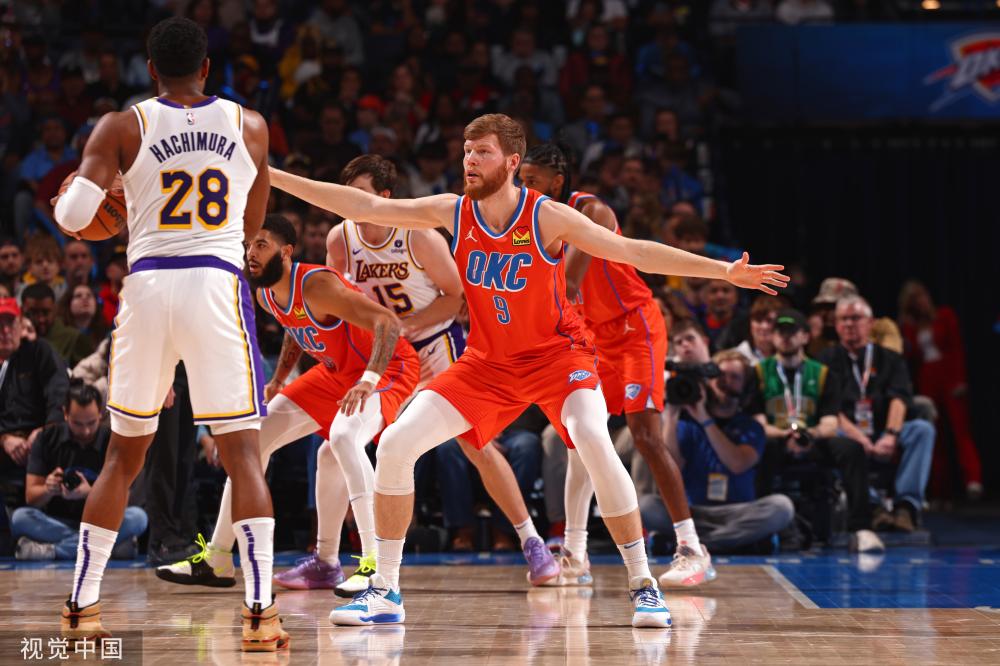 中两位耀眼 中两位耀眼