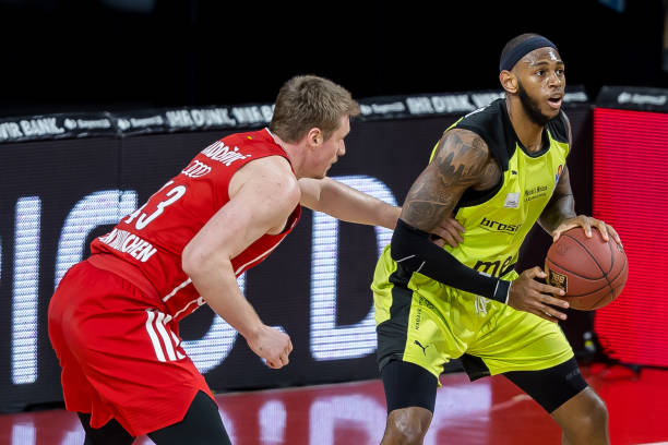 胜利再次显 胜利再次显