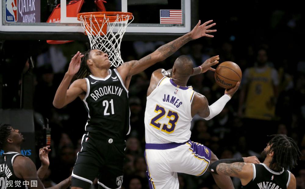 带领球队冲 带领球队冲