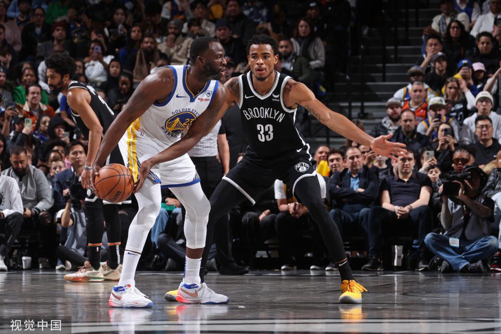 更揭示了足 更揭示了足