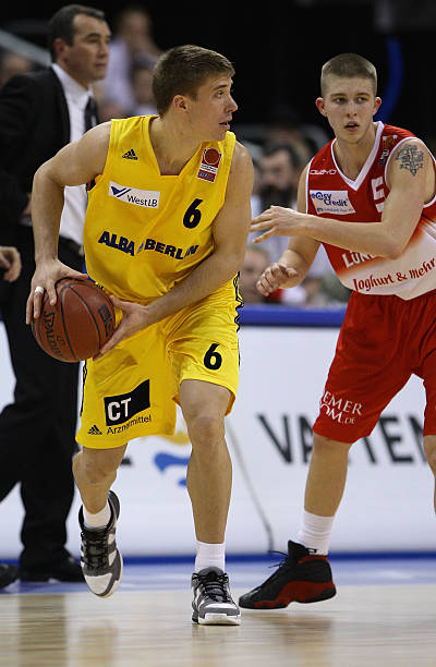 导致严重的 导致严重的